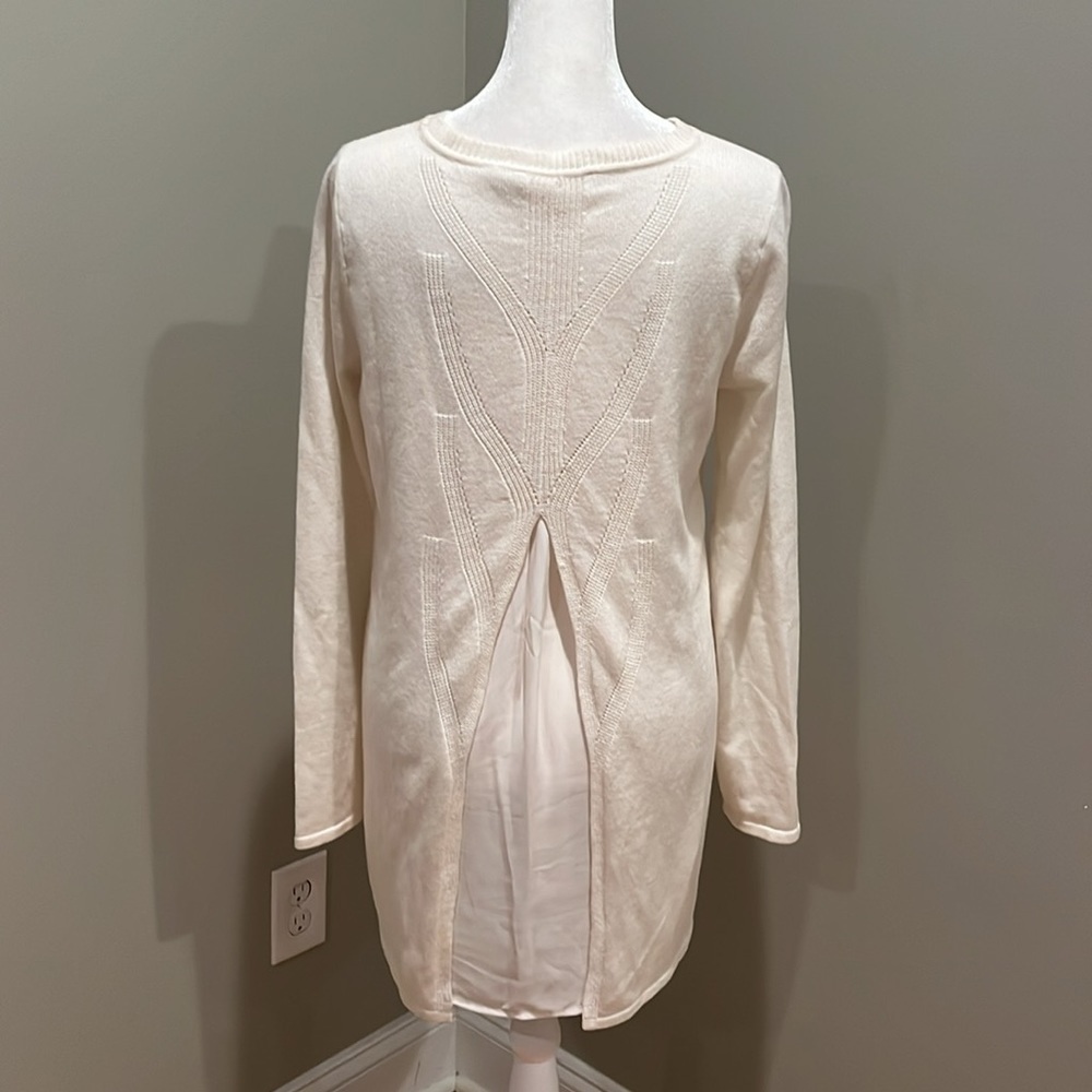 Soft Surroundings Long Sleeve Lightweight Sweater